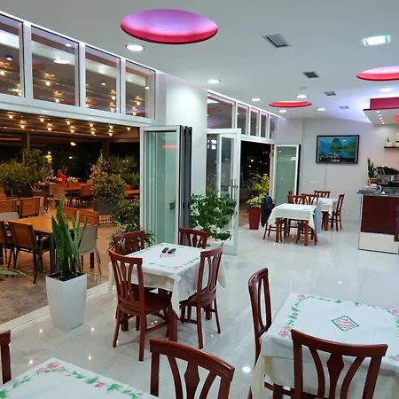 Almare Apartment *