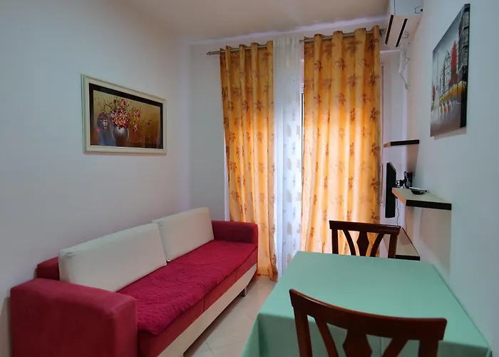 Almare Appartamento Vlorë